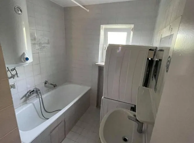 Apartamento Zv-scholtz Monteurswohnungen Burgkirchen an der Alz